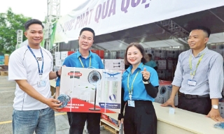 Chủ tịch Công đoàn SEV Lại Hoàng Dũng: Hết lòng vì người lao động
